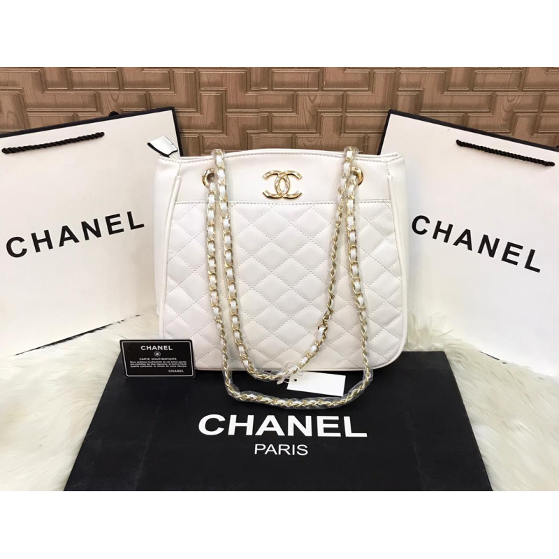 CHANEL Supreme Quality White Handbag